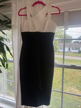 HUNTER BELL Black and White One-Shoulder Sheath Dress